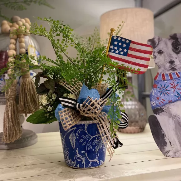 The Round Top Collection Pot Stakes>American Flag Mini Stake