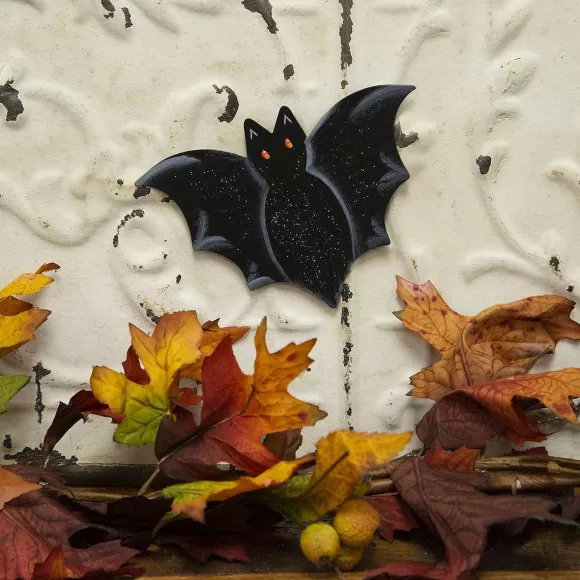 The Round Top Collection Wall Decor>Bat Magnet