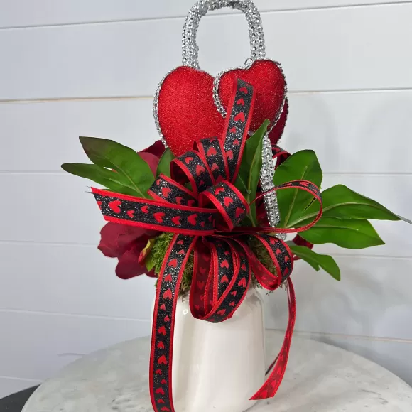 * Table Decor>Key To My Heart Valentine Arrangement