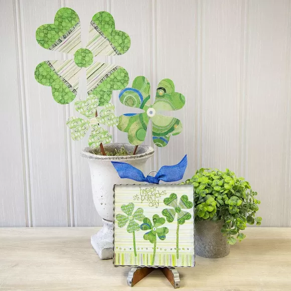 The Round Top Collection Table Decor>St. Patrick's Clovers Mini Gallery Art